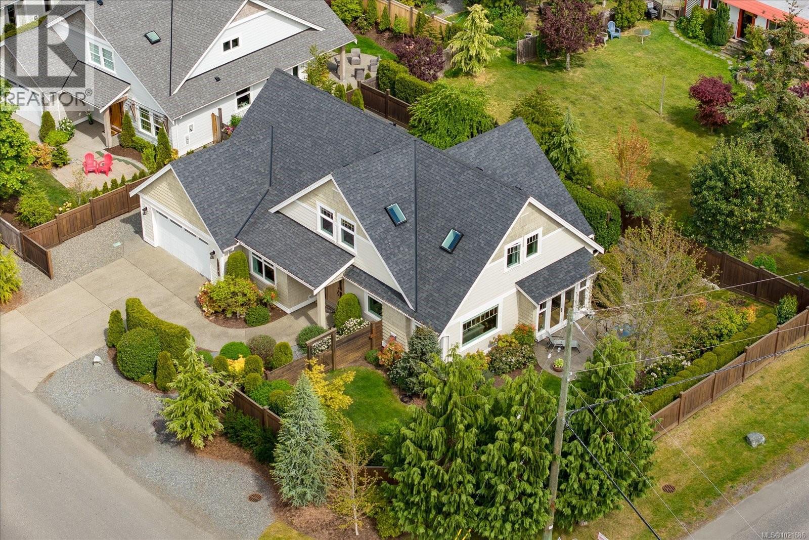 672 Lowry's Rd, Parksville