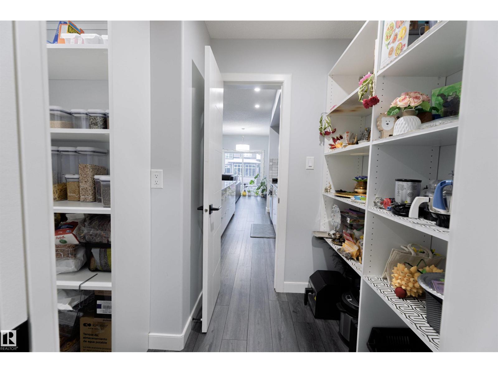 1033 CHRISTIE VISTA VS SW, Edmonton