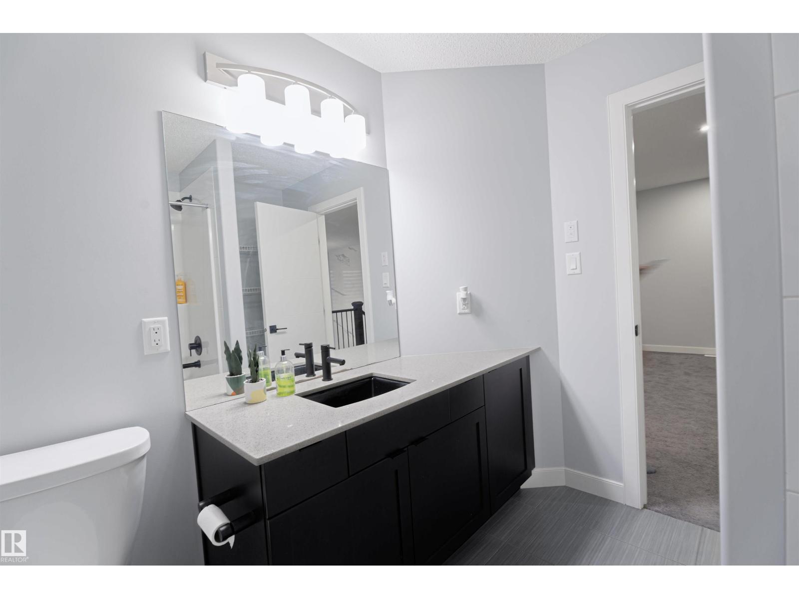 1033 CHRISTIE VISTA VS SW, Edmonton