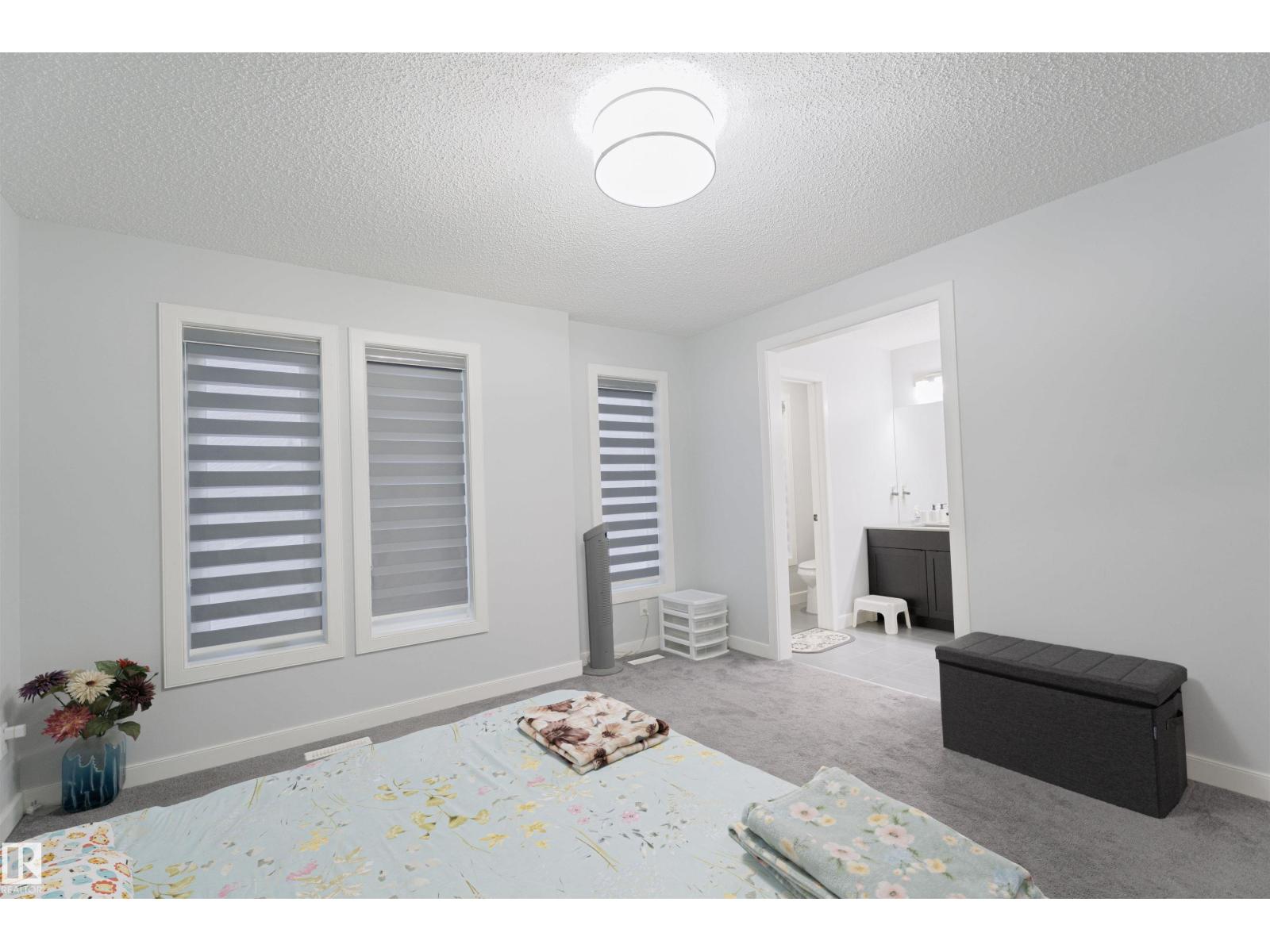 1033 CHRISTIE VISTA VS SW, Edmonton