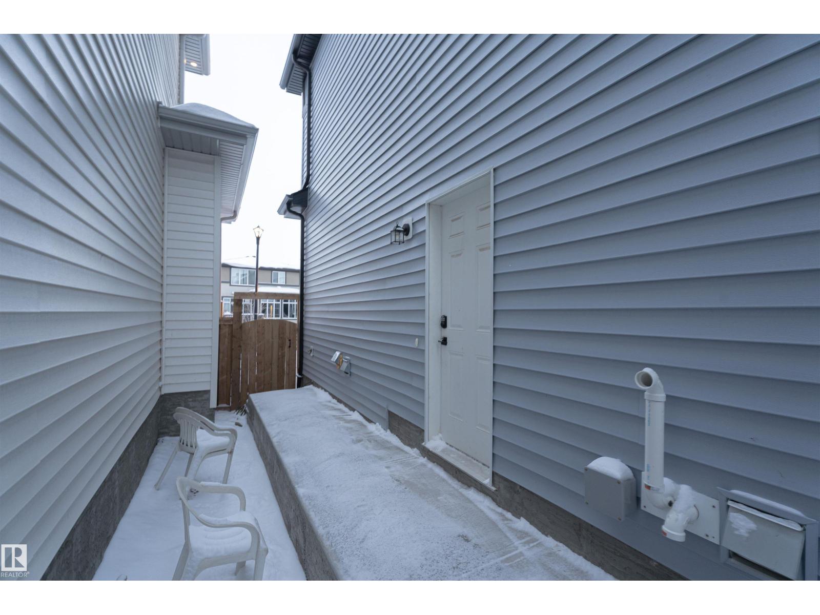 1033 CHRISTIE VISTA VS SW, Edmonton