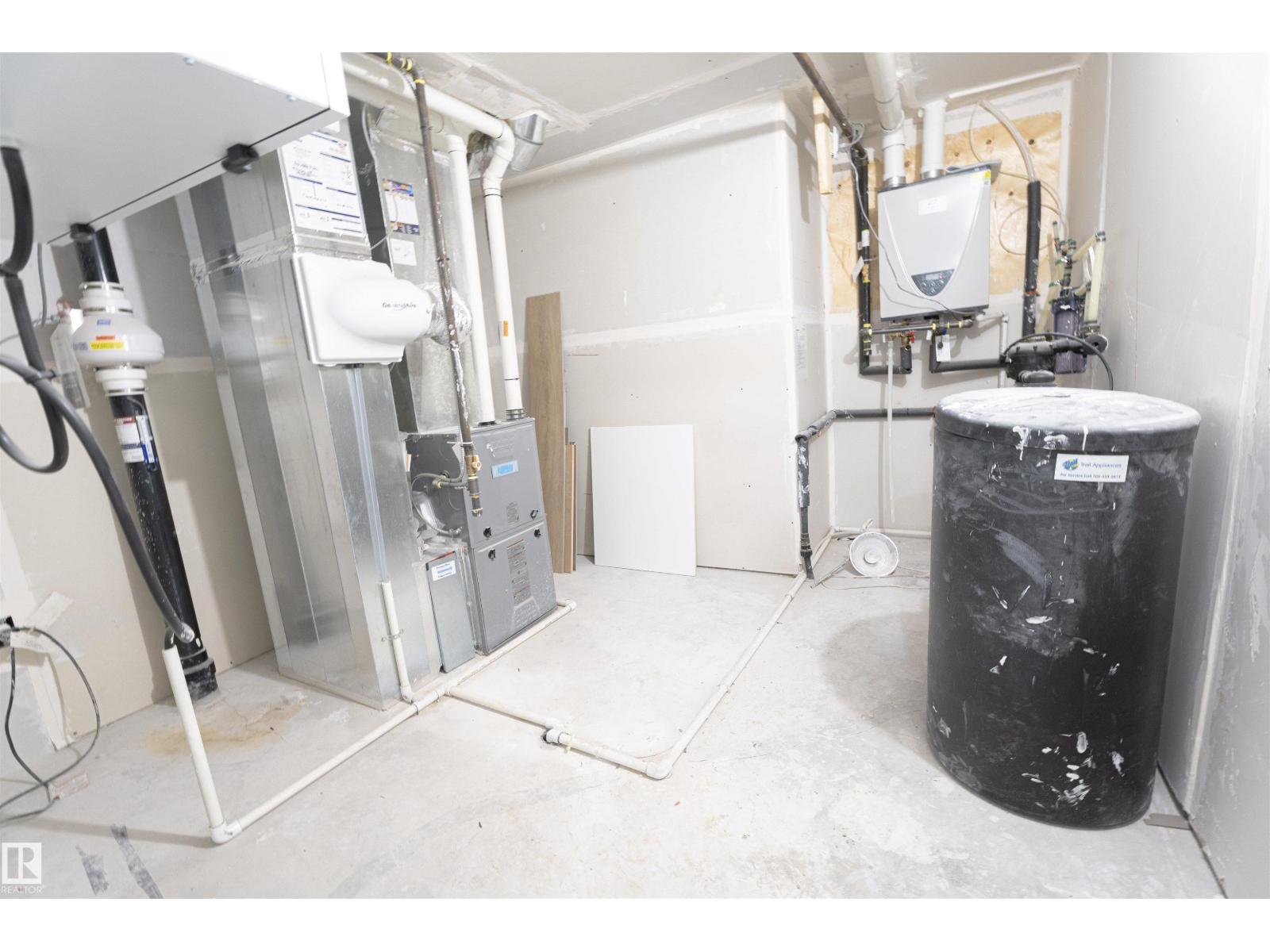 1033 CHRISTIE VISTA VS SW, Edmonton