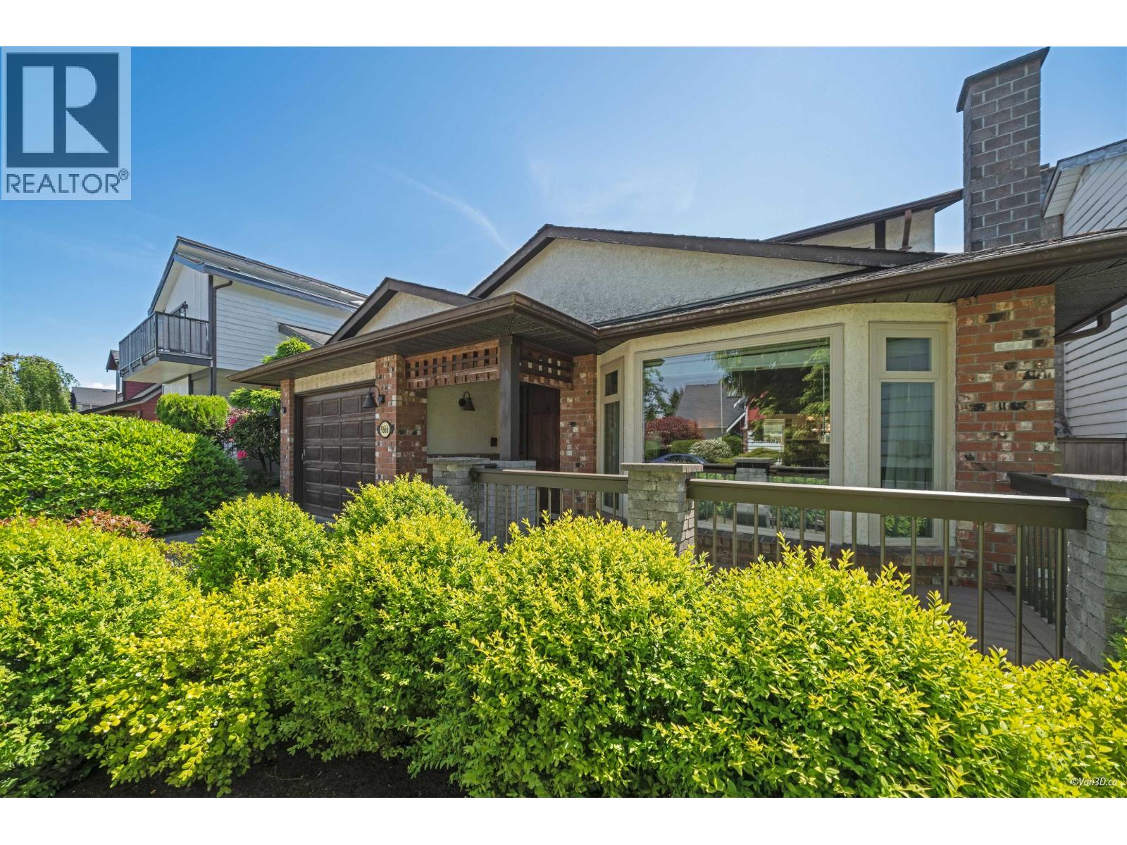 9666 ASHWOOD Drive, Richmond