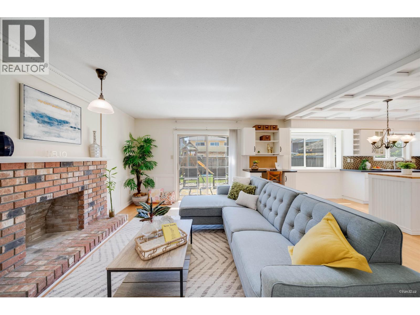 9666 ASHWOOD Drive, Richmond