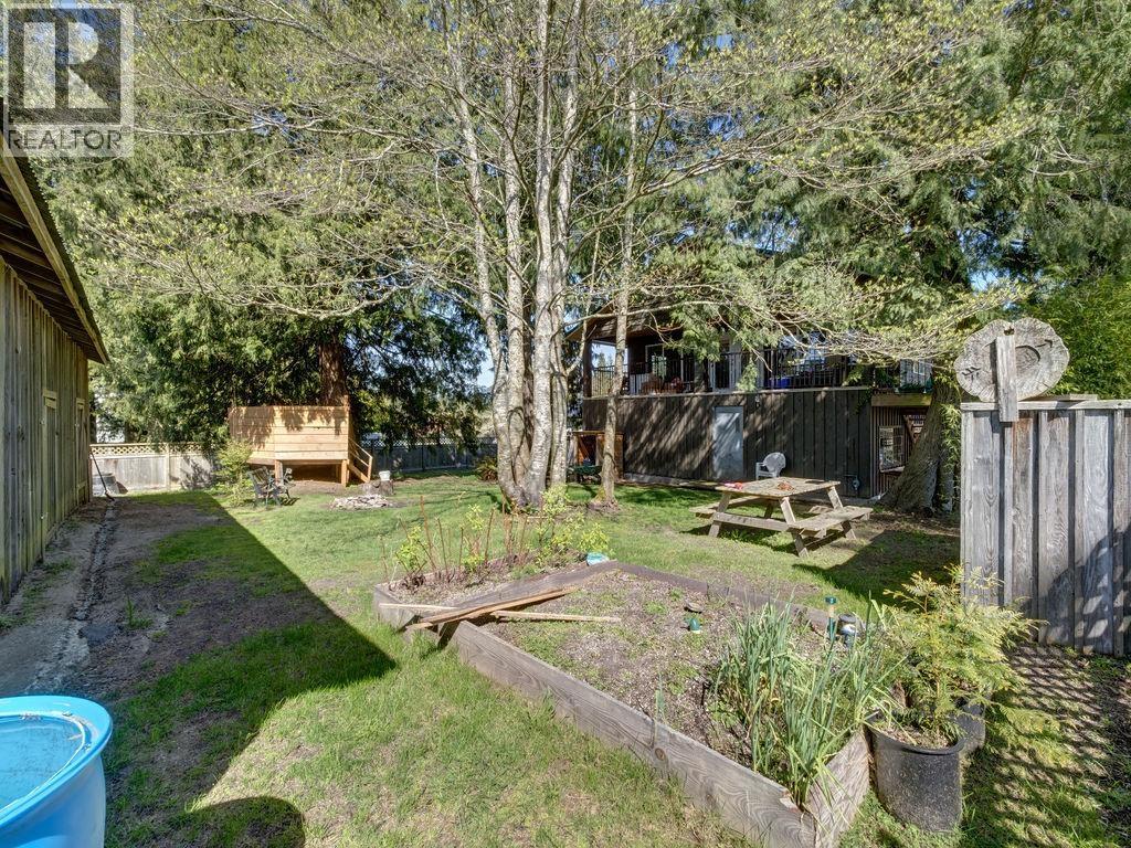 12577 WARNOCK ROAD, Pender Harbour