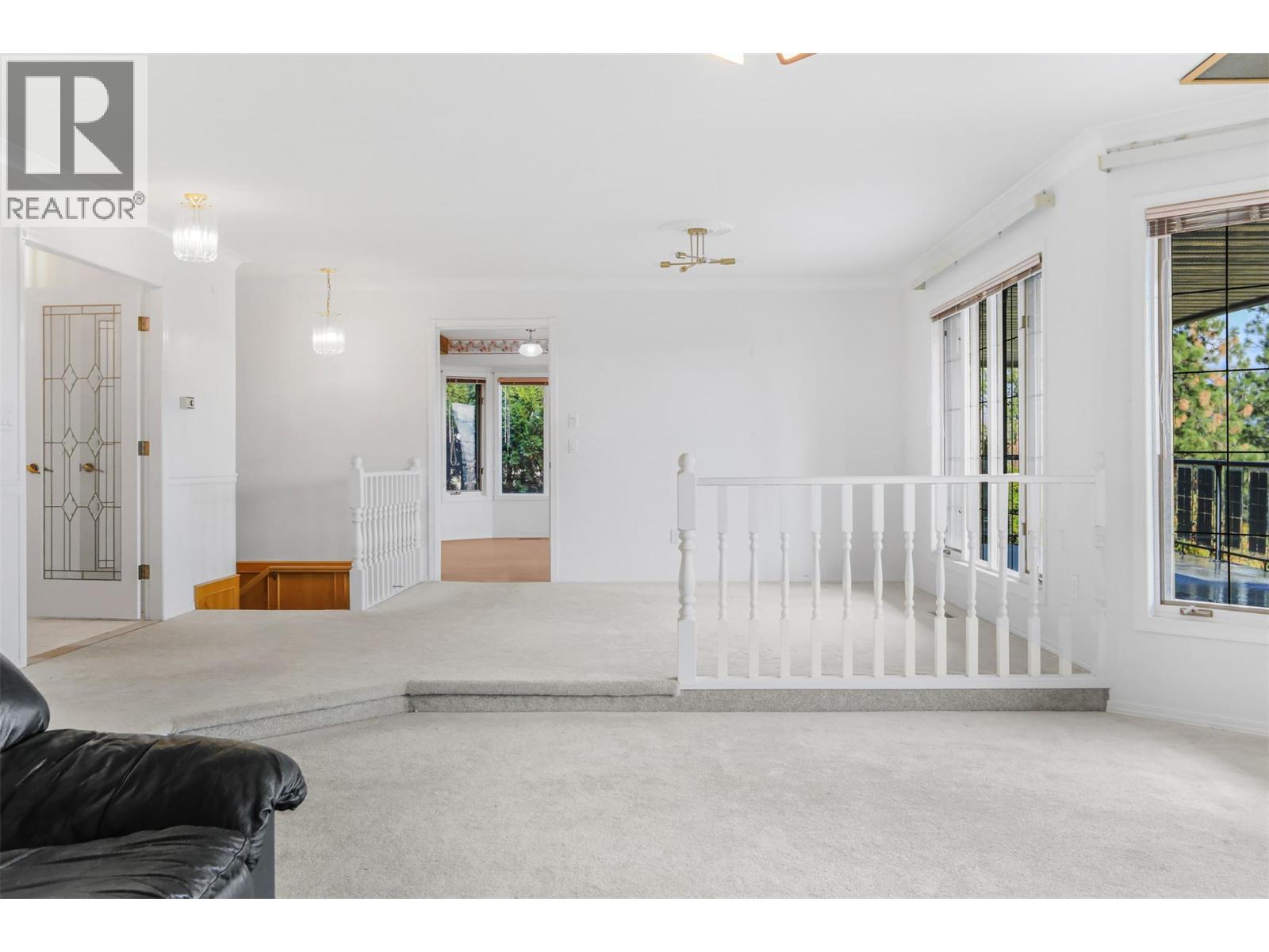  727 Cassiar Crescent, Kelowna