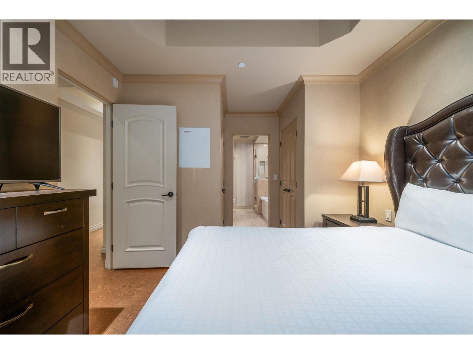 351 (C12) 1288 Water Street, Kelowna