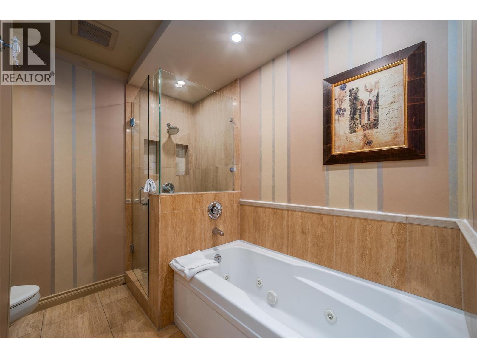 351 (C12) 1288 Water Street, Kelowna