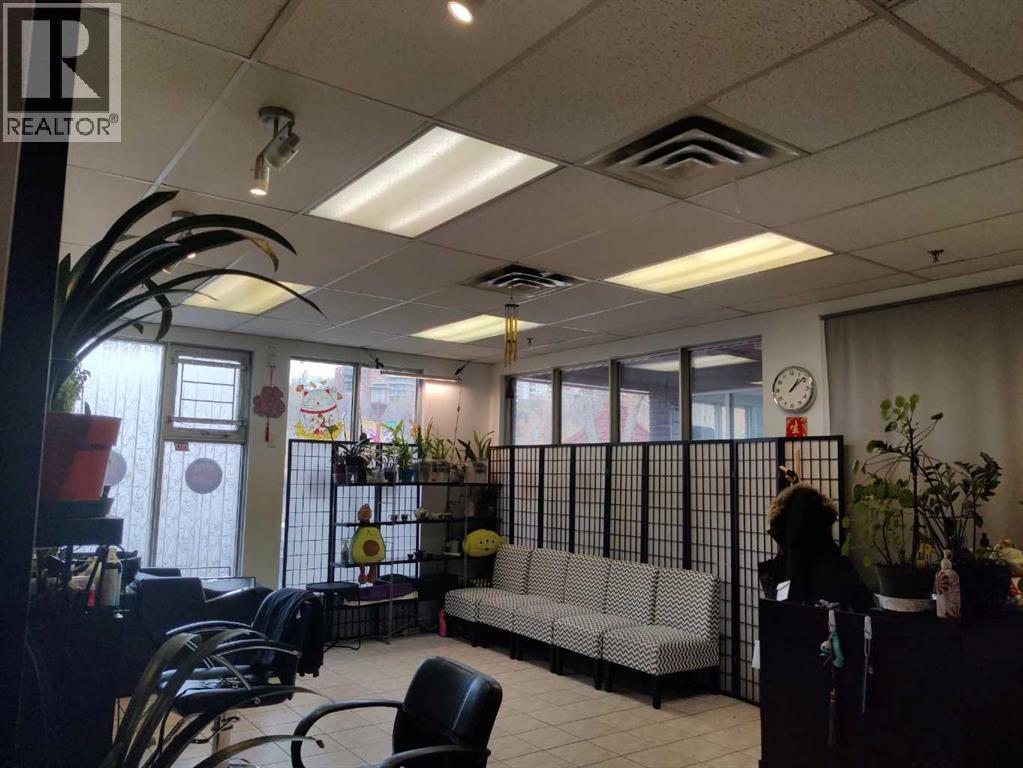 Retail for Sale in    Avenue SE Chinatown Calgary 