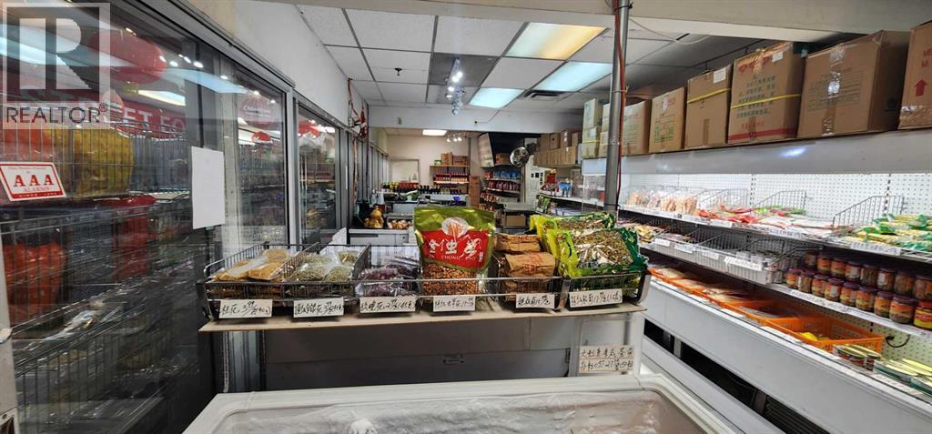 Retail for Sale in    Avenue SE Chinatown Calgary 