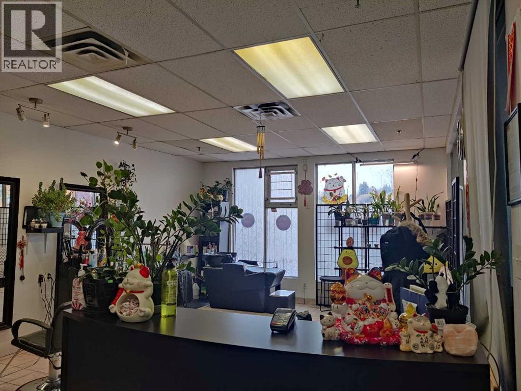 Retail for Sale in    Avenue SE Chinatown Calgary 