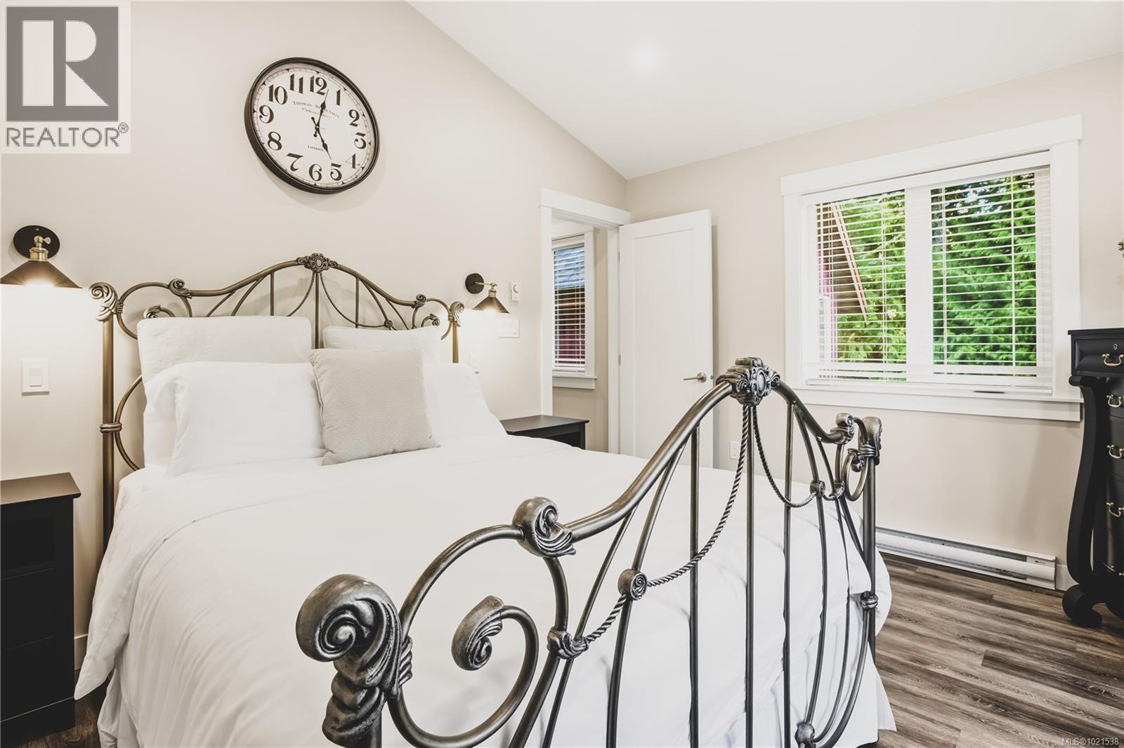 1078 Tyee Terr, Ucluelet