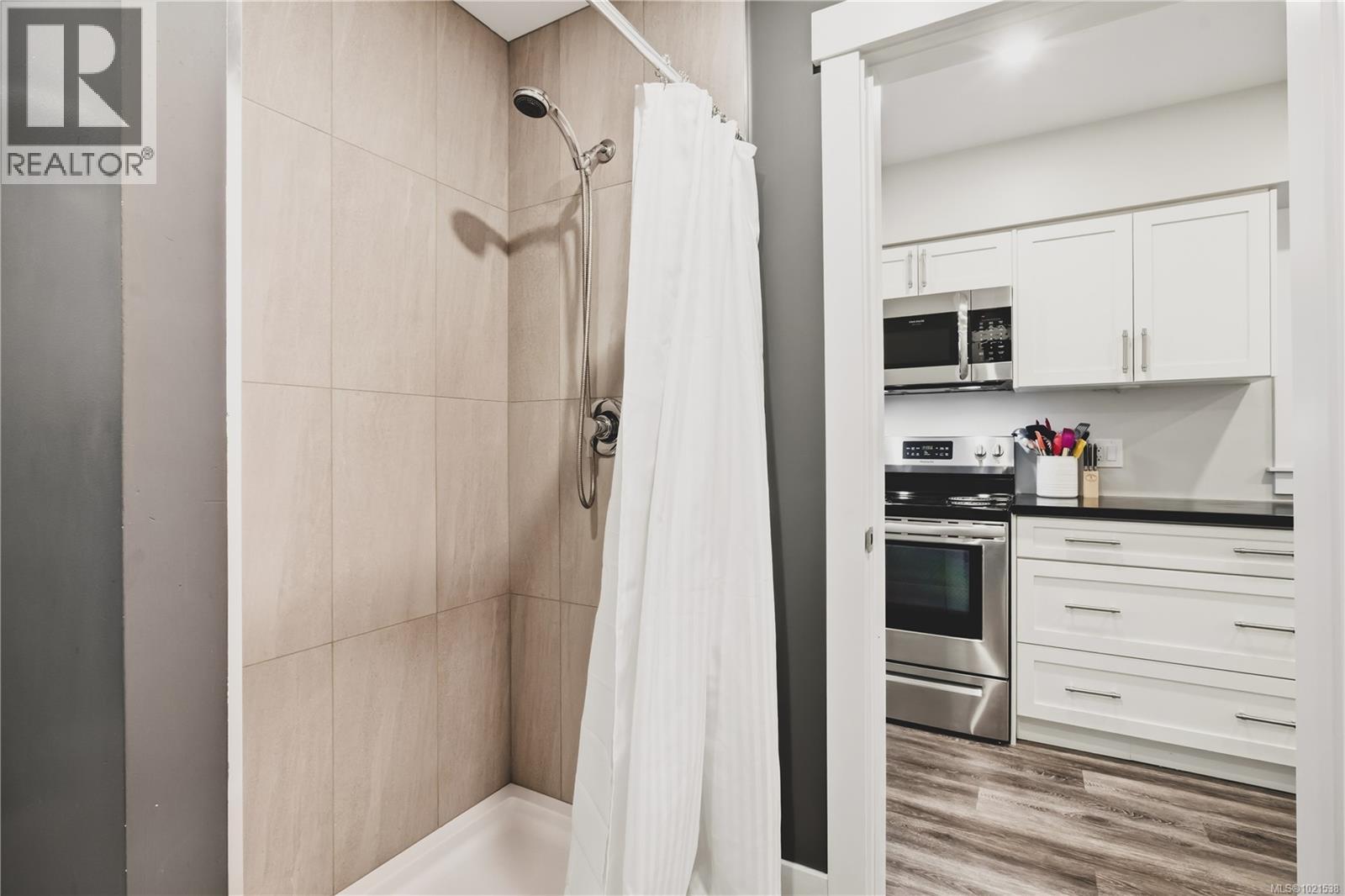 1078 Tyee Terr, Ucluelet