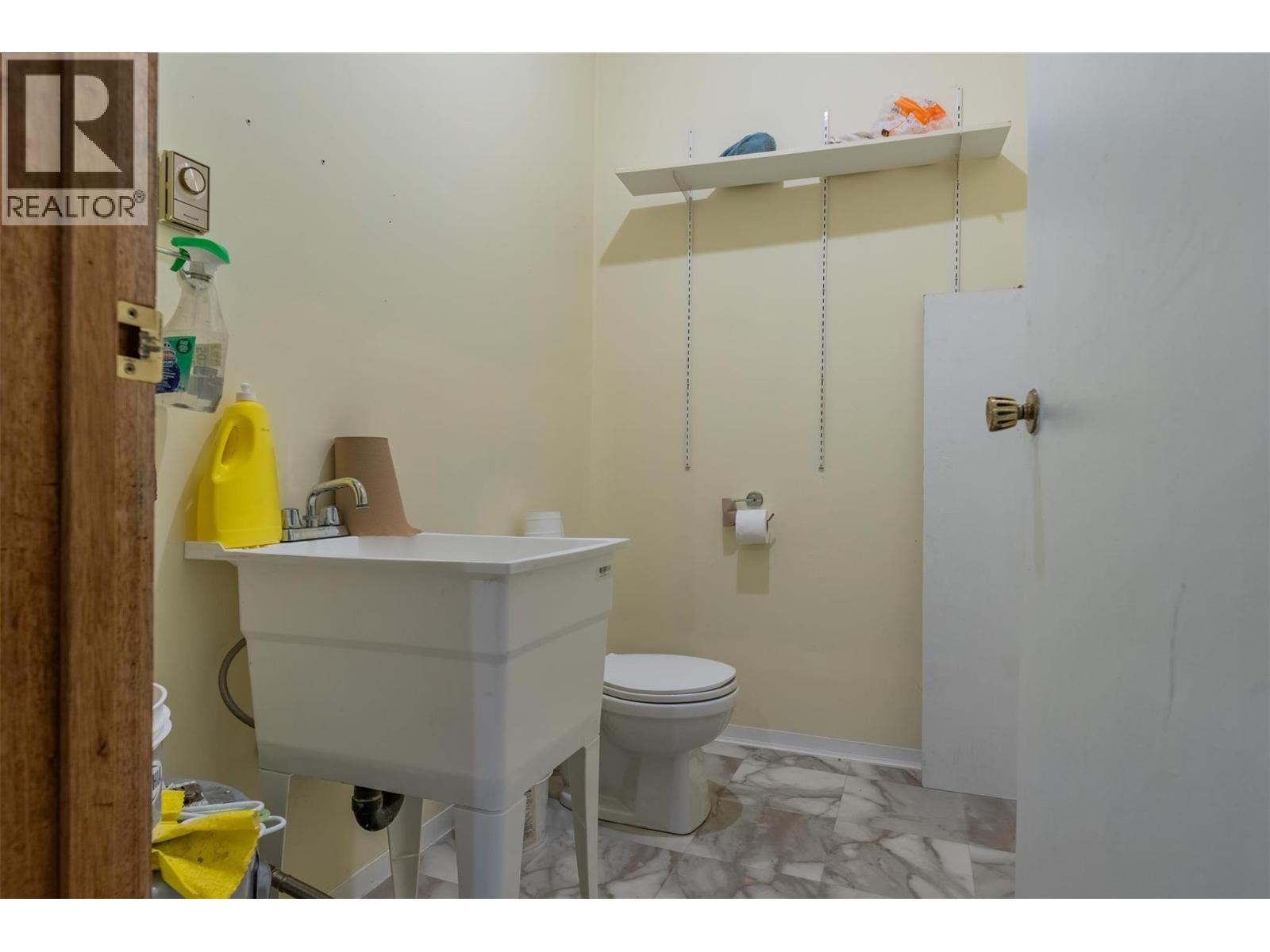  441 Front Street, Kaslo