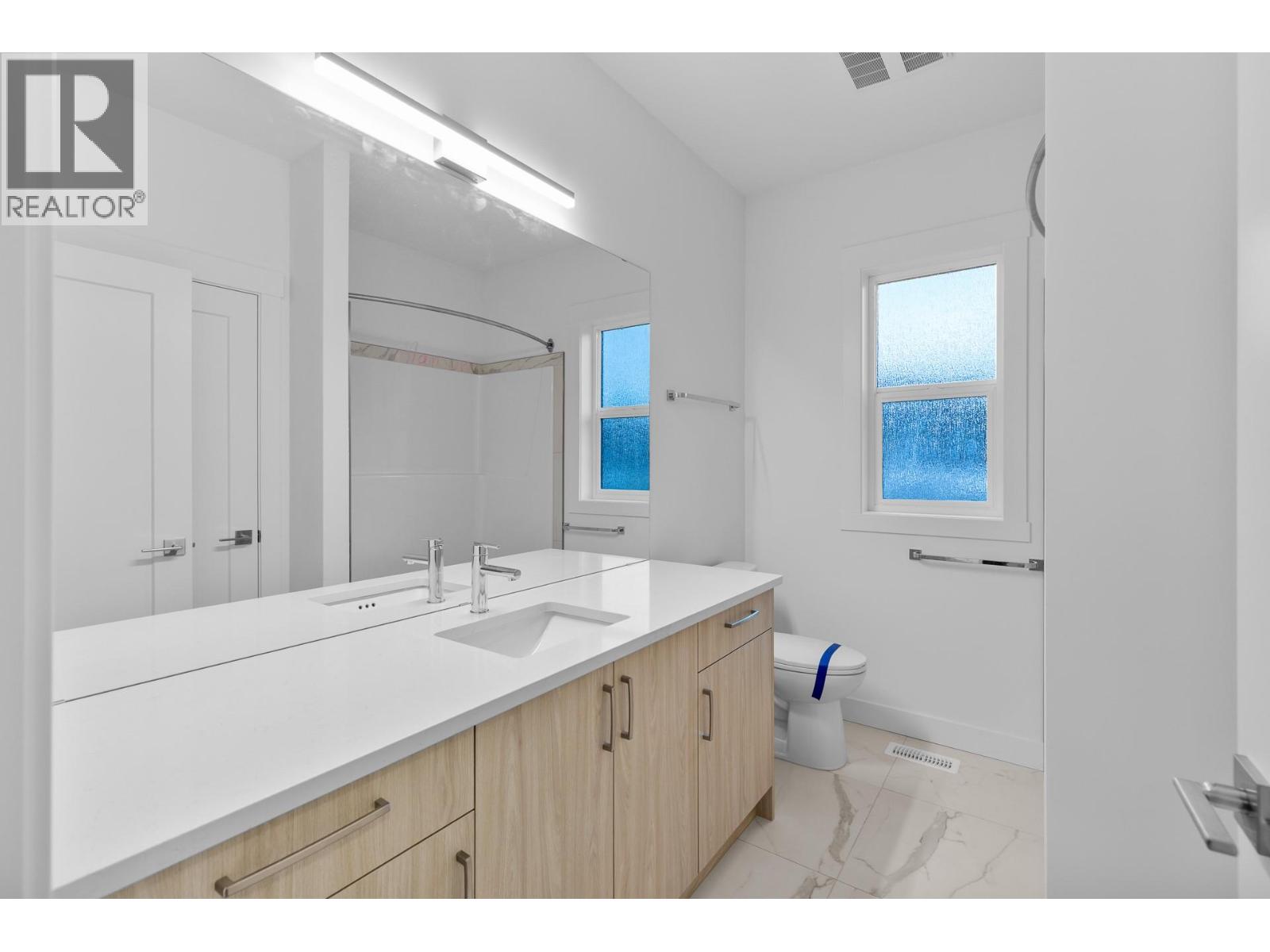  2208 Surrey Road, West Kelowna