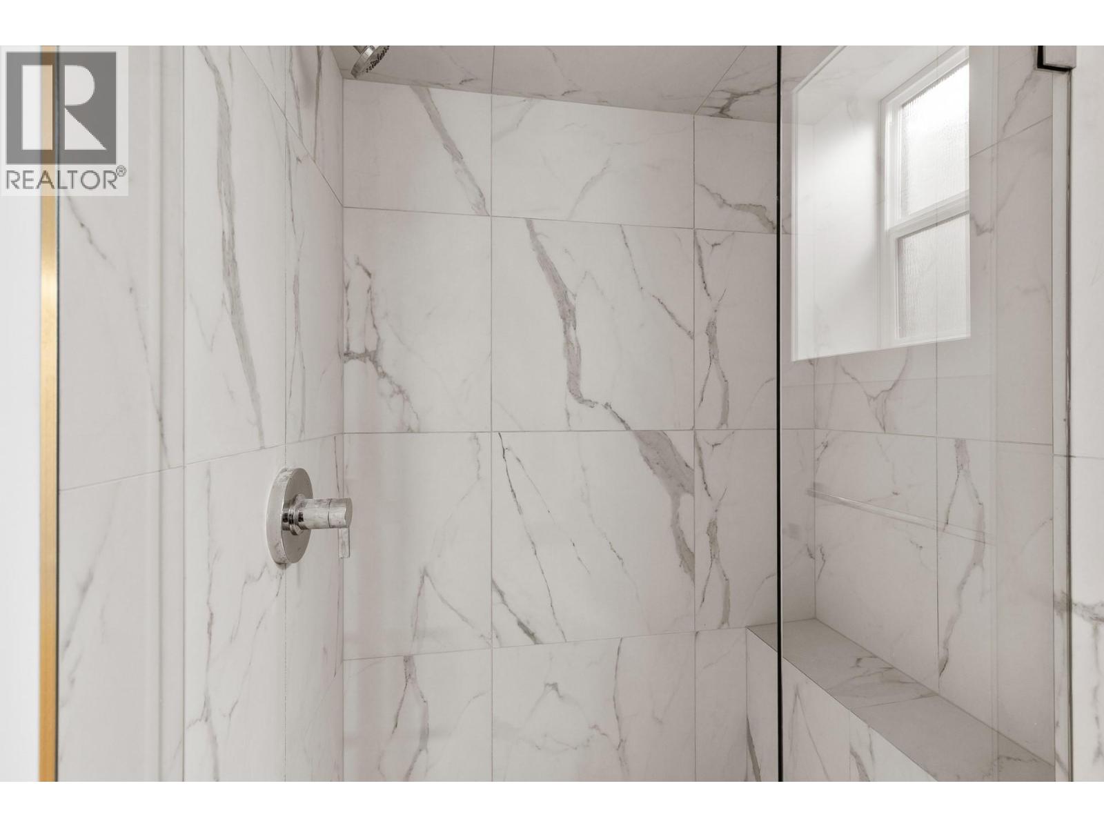  2208 Surrey Road, West Kelowna