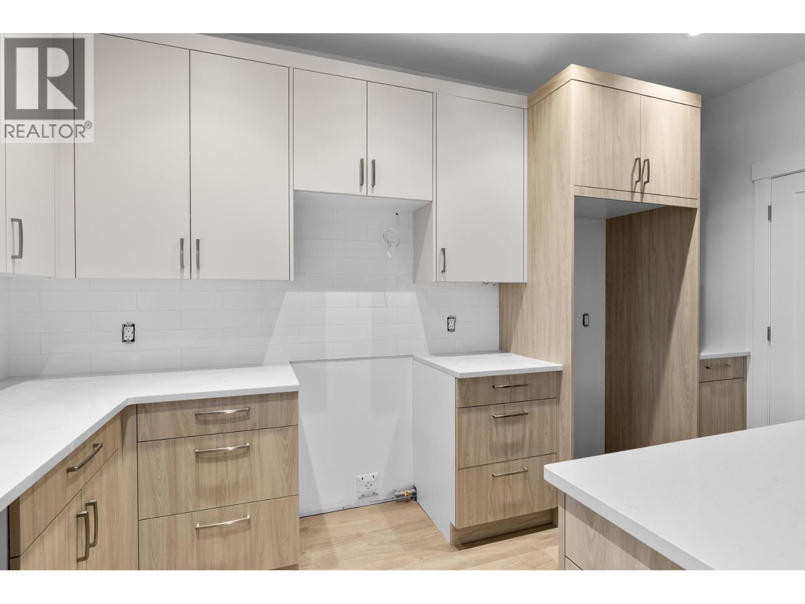  2208 Surrey Road, West Kelowna