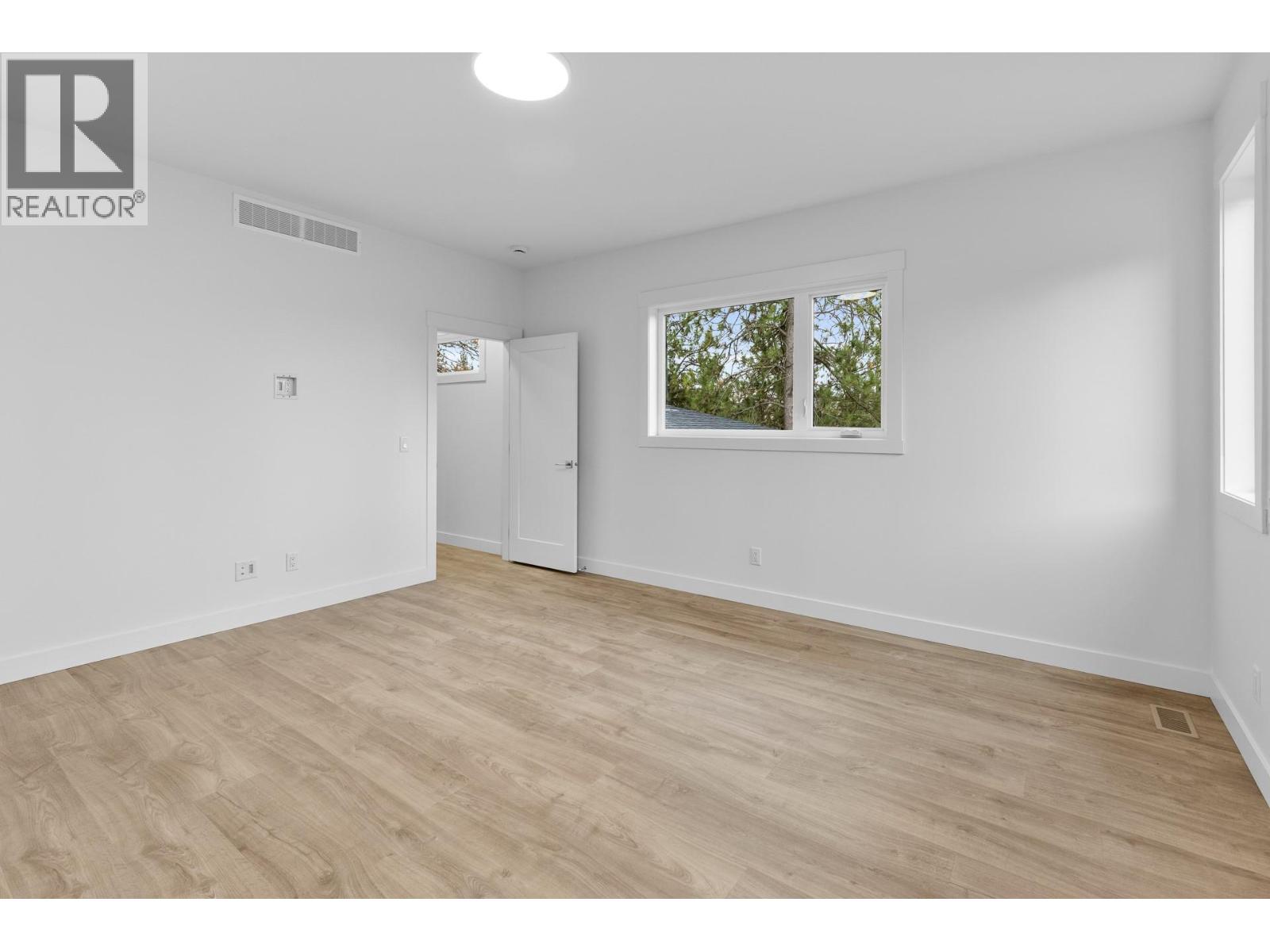  2208 Surrey Road, West Kelowna