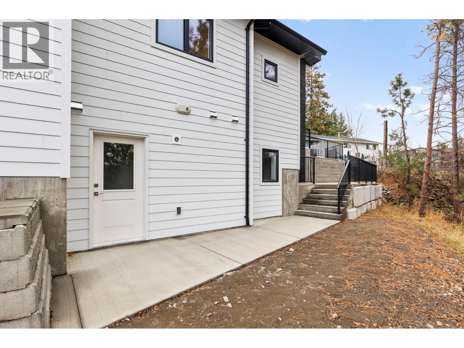  2208 Surrey Road, West Kelowna