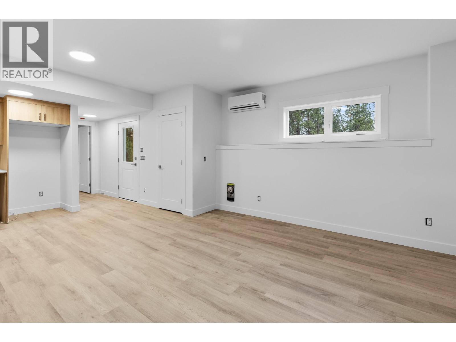  2208 Surrey Road, West Kelowna