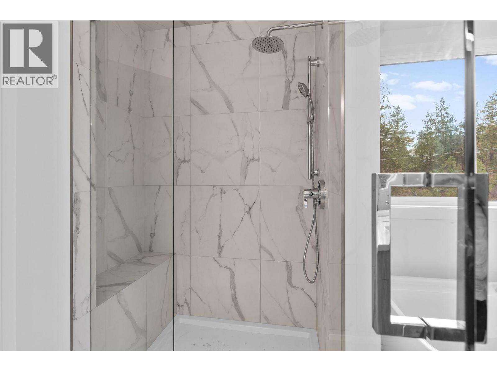  2208 Surrey Road, West Kelowna