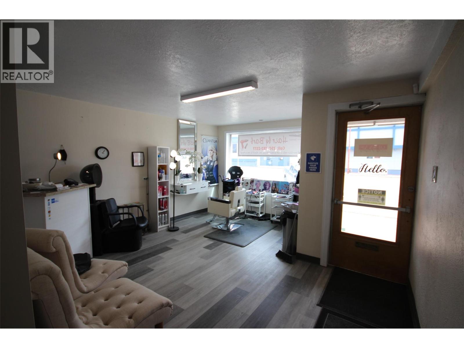 10411 10 Street - photo 2