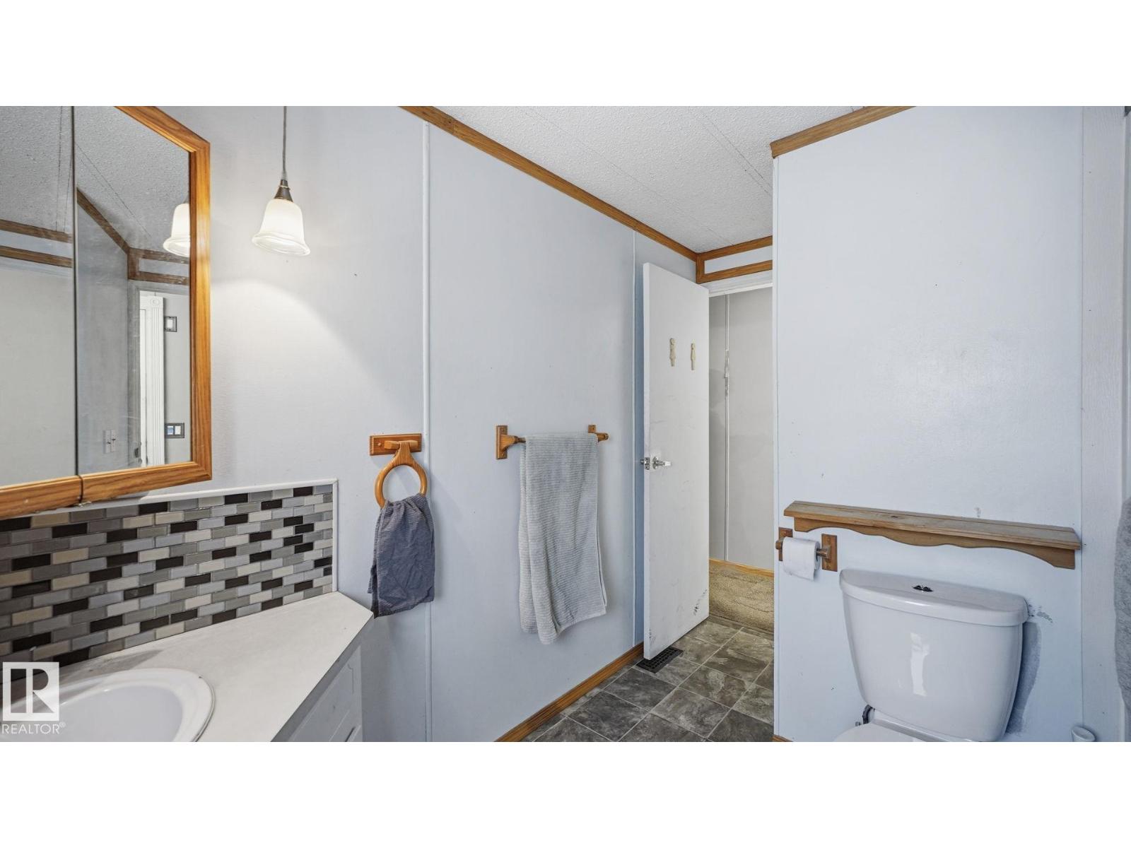 880 West Coast Bay NW, Edmonton