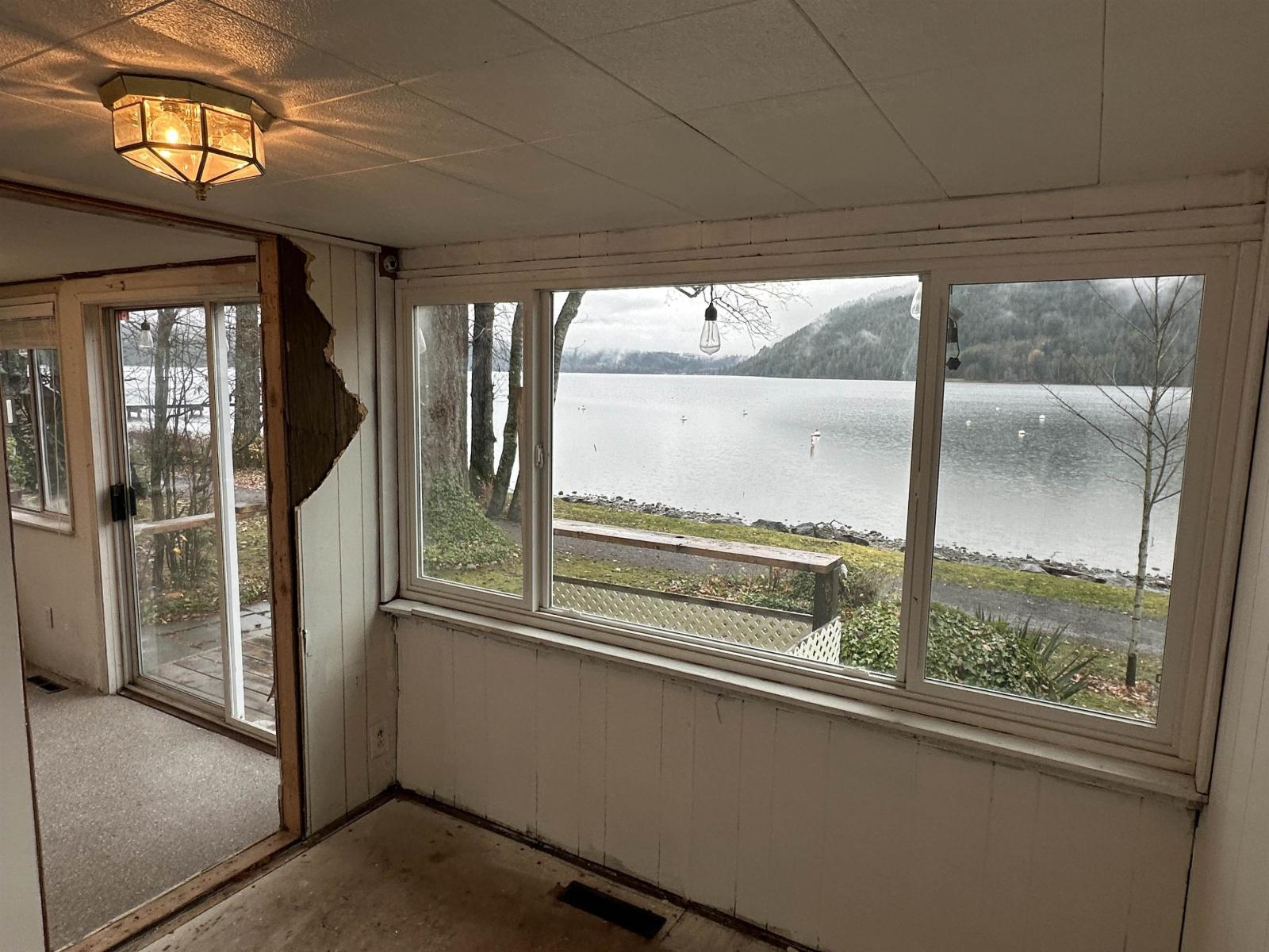 183 FIRST AVENUE, Cultus Lake North, Cultus Lake