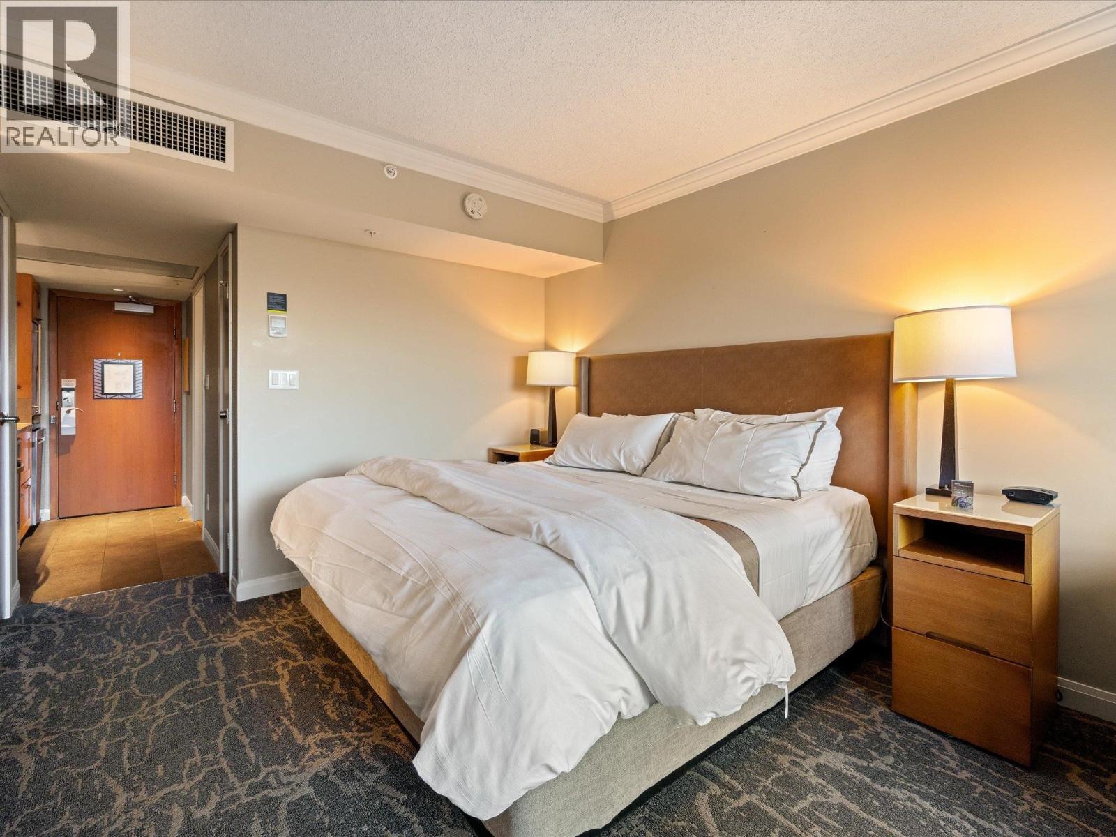 881 4090 WHISTLER WAY, Whistler