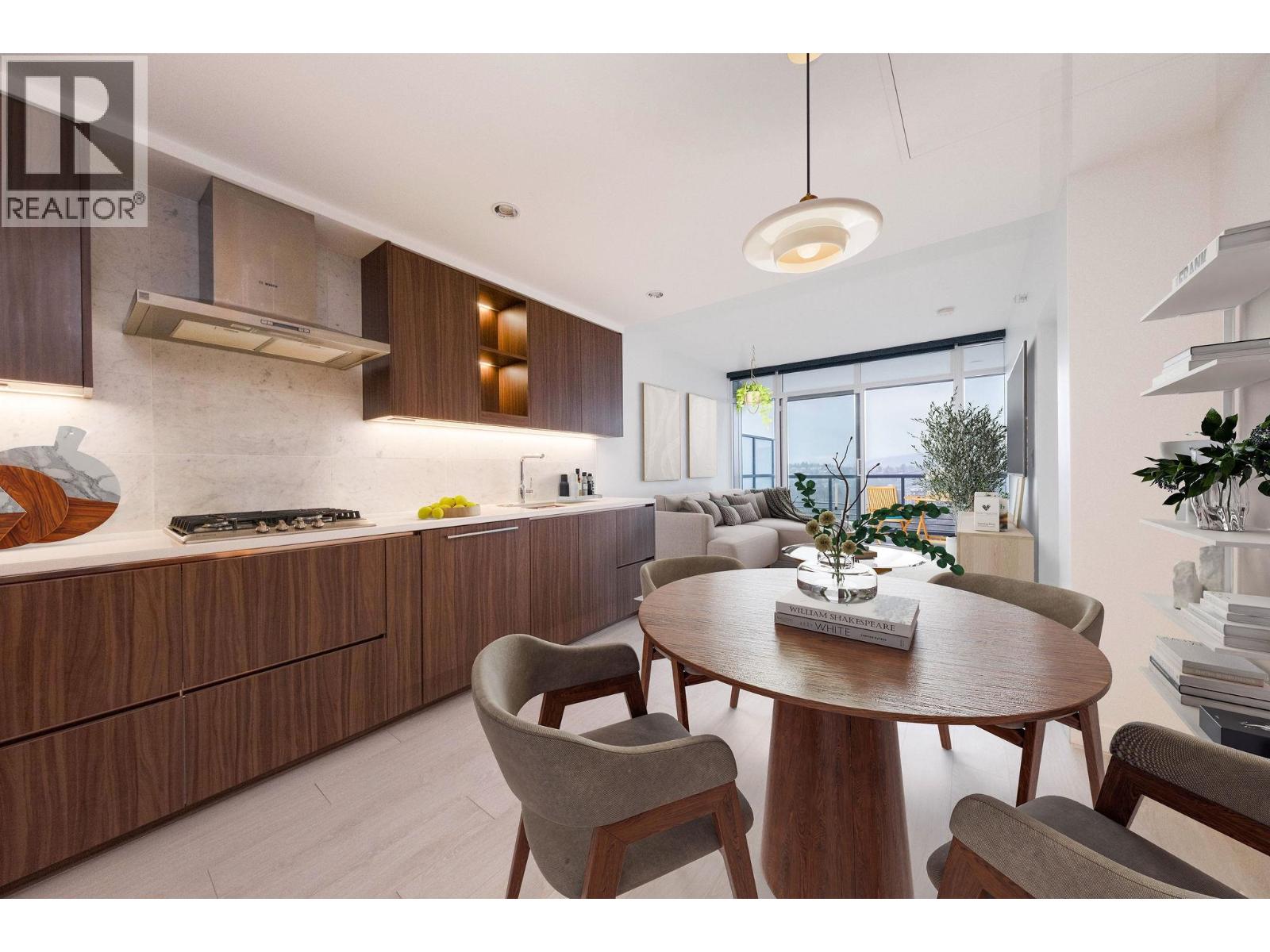 2508 4720 LOUGHEED HIGHWAY