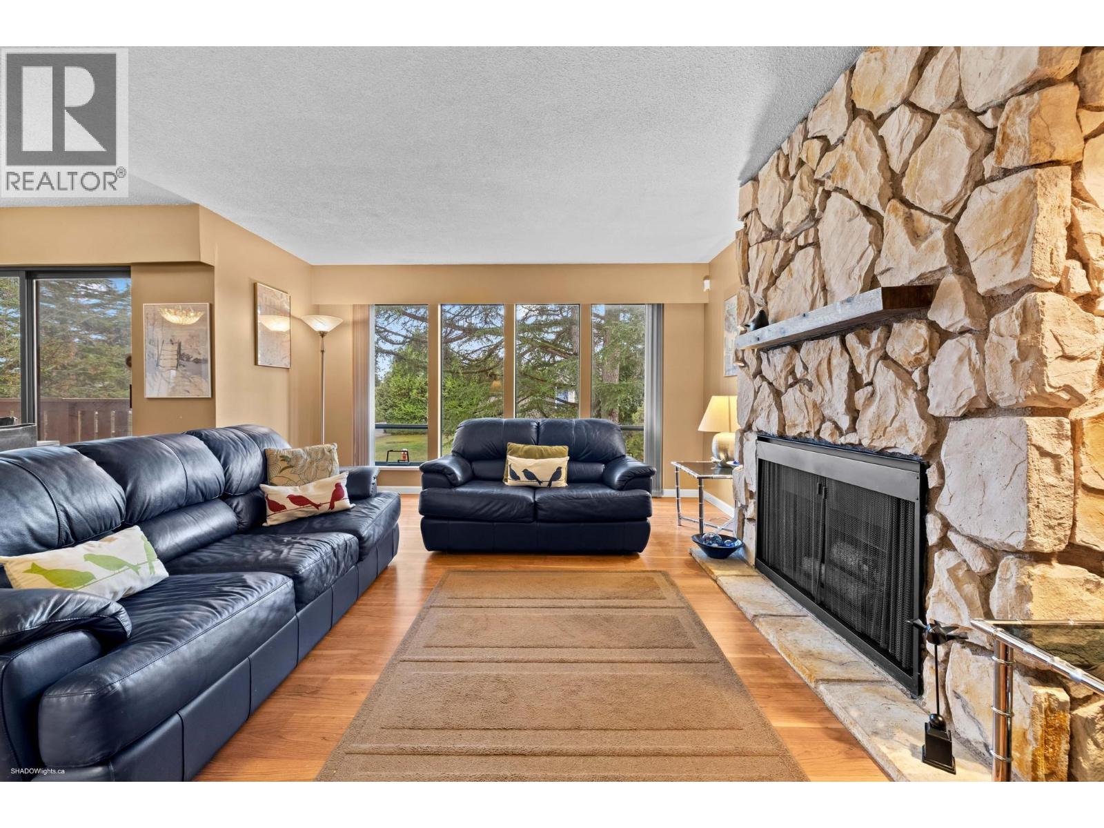 10531 ANGLESEA Drive, Richmond