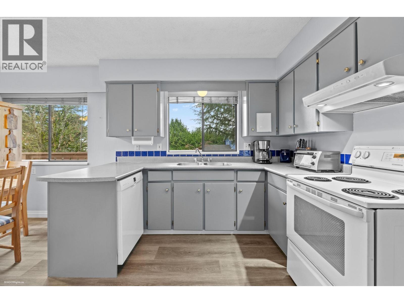 10531 ANGLESEA Drive, Richmond