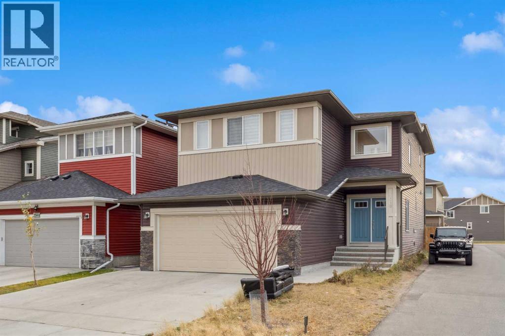 Single Family House for Sale in  Saddlestone Park NE Saddle Ridge Calgary 