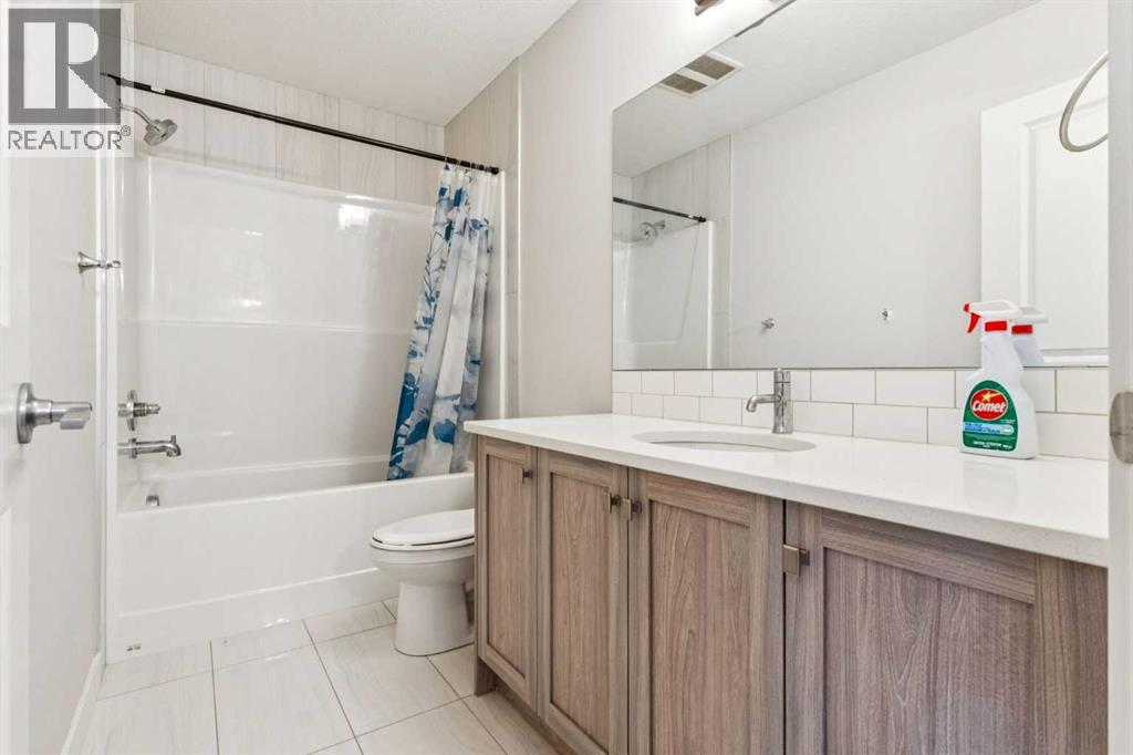 Single Family House for Sale in  Saddlestone Park NE Saddle Ridge Calgary 