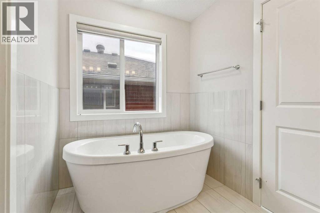 Single Family House for Sale in  Saddlestone Park NE Saddle Ridge Calgary 