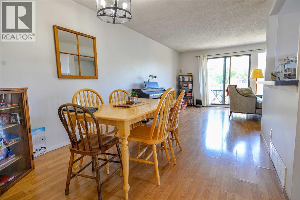 Single Family House Bi-level for Sale in  Centre Street NE Beddington Heights Calgary 