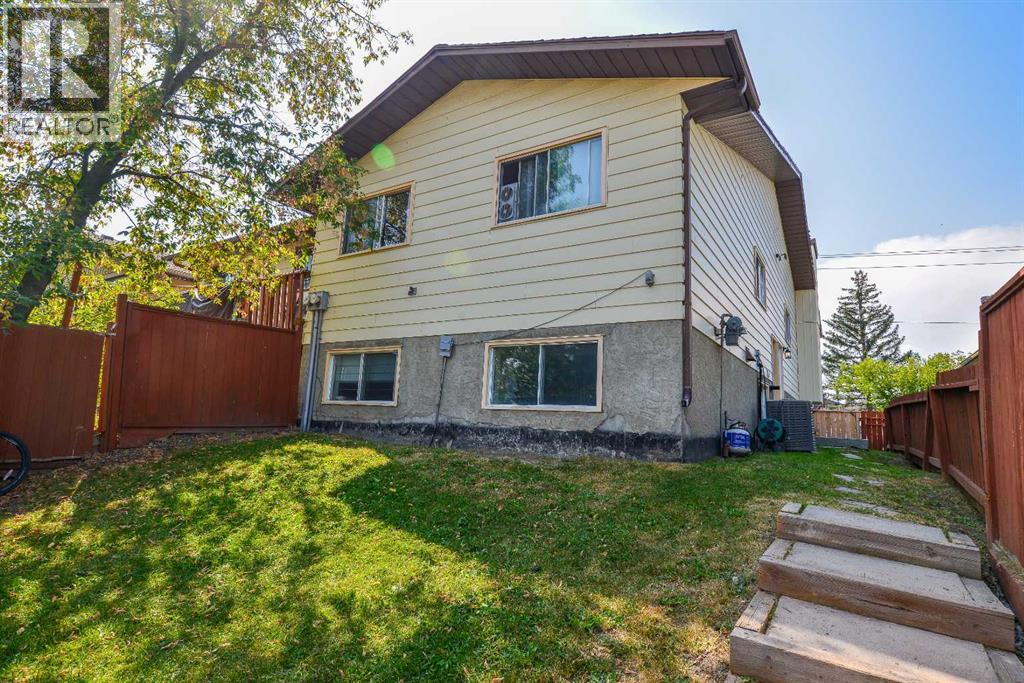 Single Family House Bi-level for Sale in  Centre Street NE Beddington Heights Calgary 