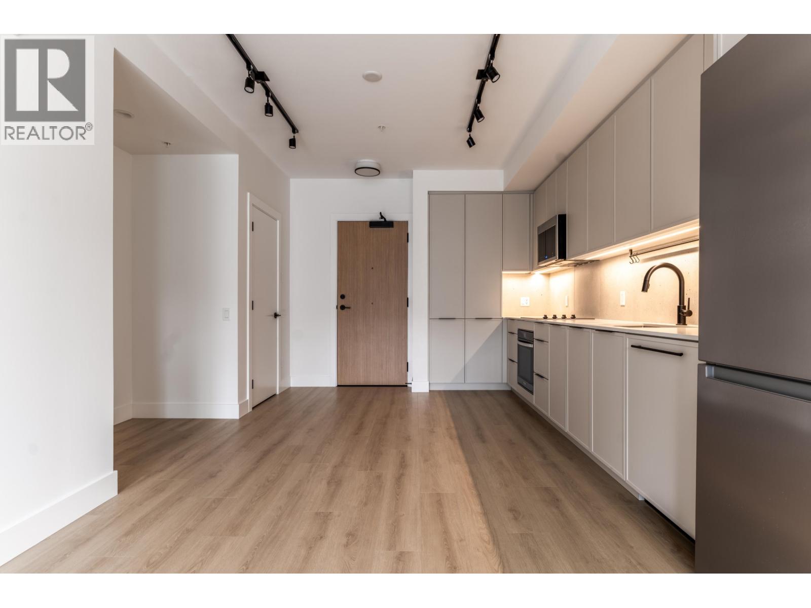 308 3075 MURRAY STREET, Port Moody