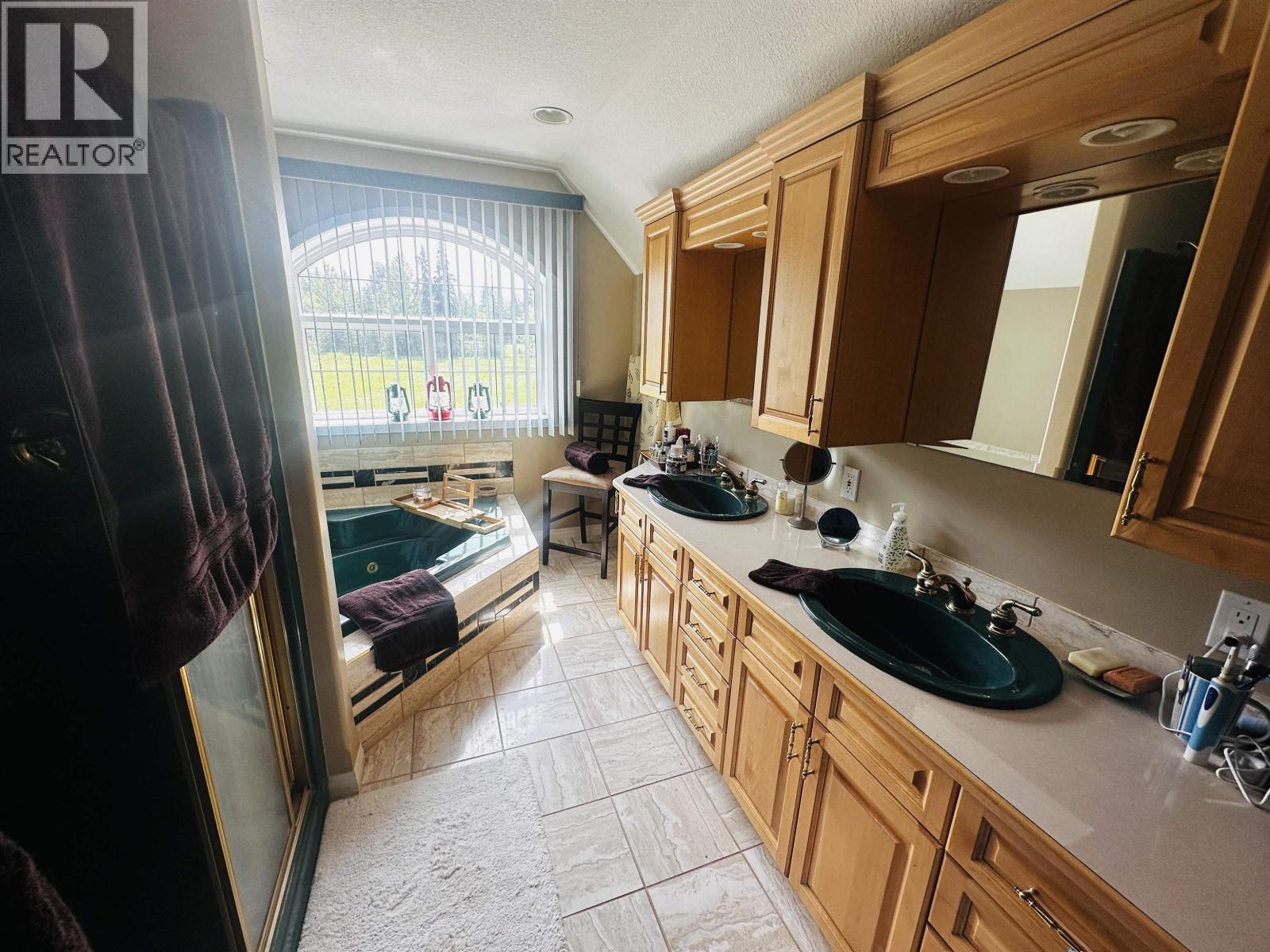 585 5TH Avenue, Burns Lake