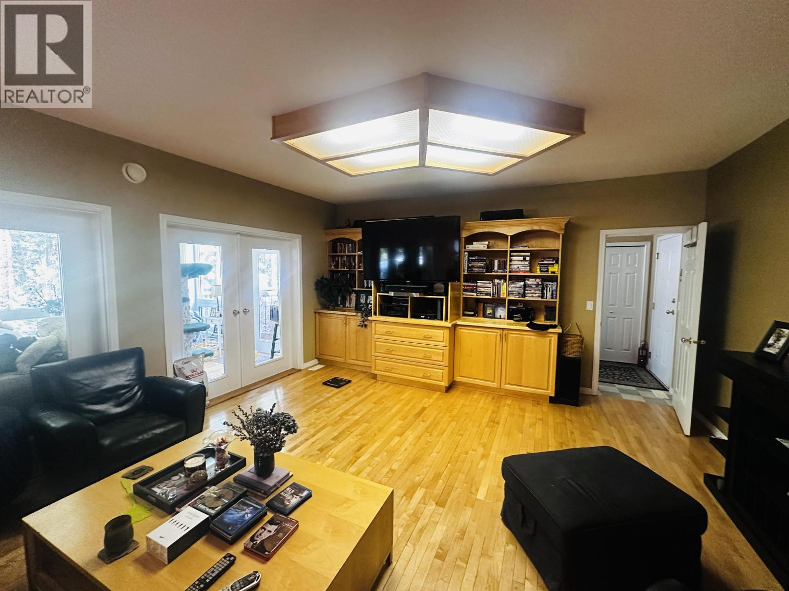 585 5TH Avenue, Burns Lake