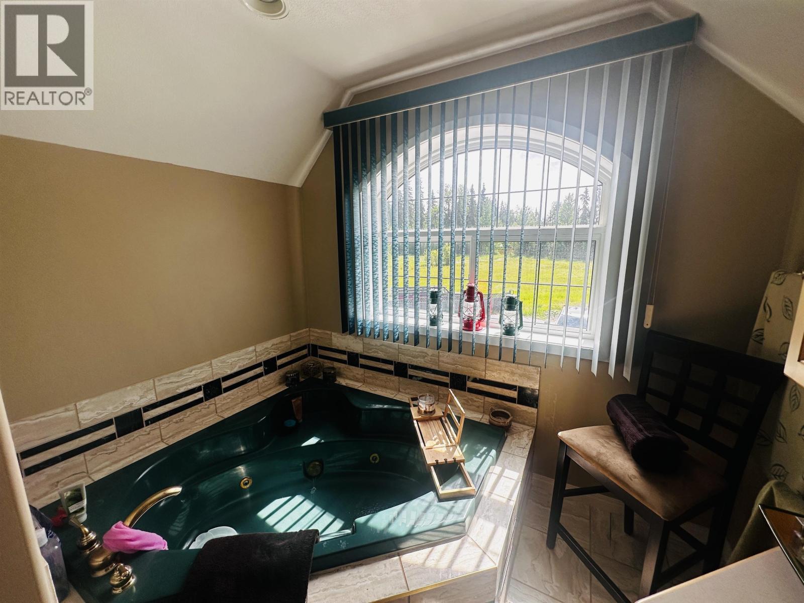 585 5TH Avenue, Burns Lake