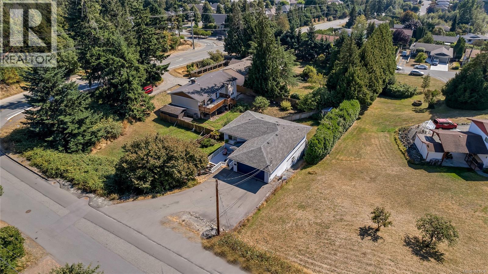 505 Windthrop Rd, Colwood