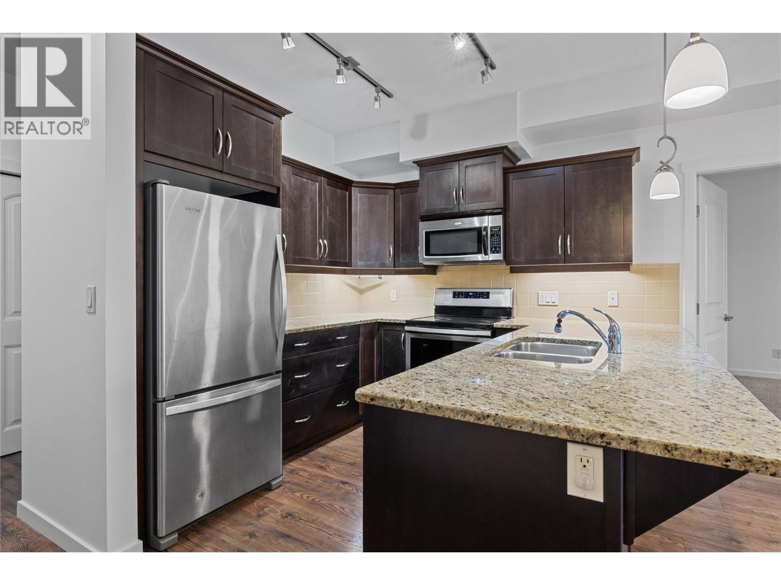 305 3735 Casorso Road, Kelowna