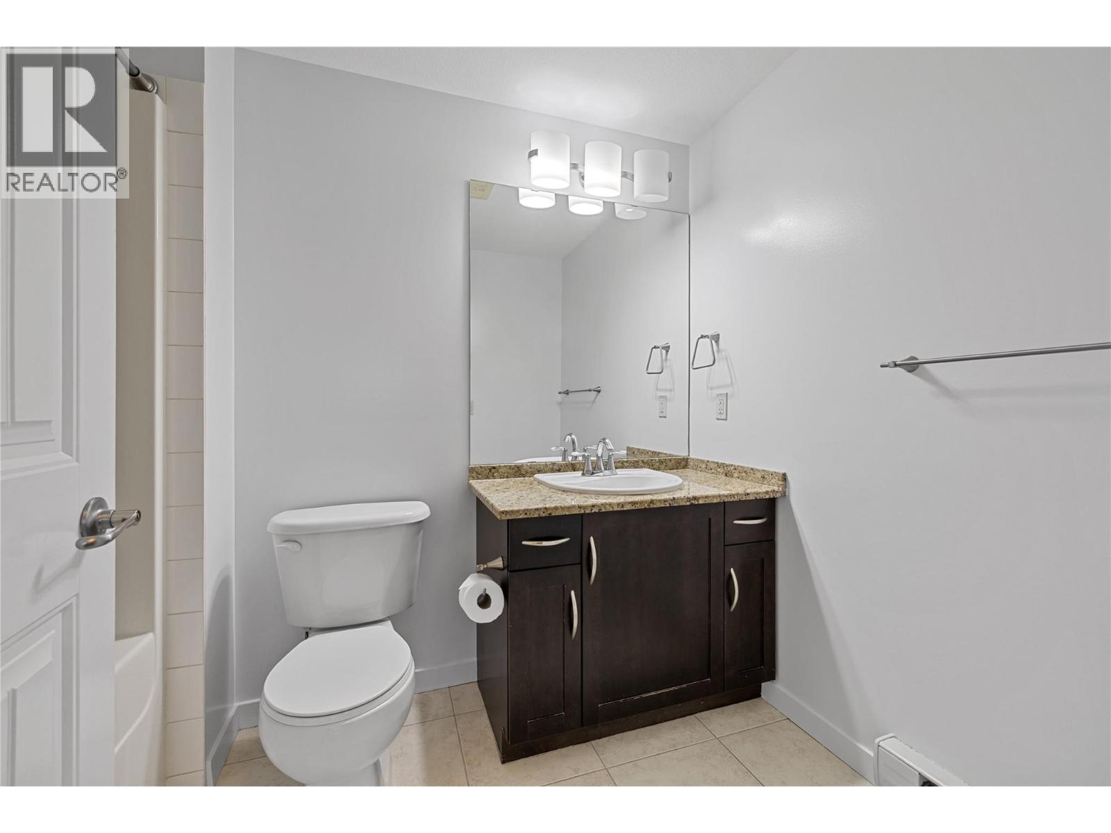 305 3735 Casorso Road, Kelowna