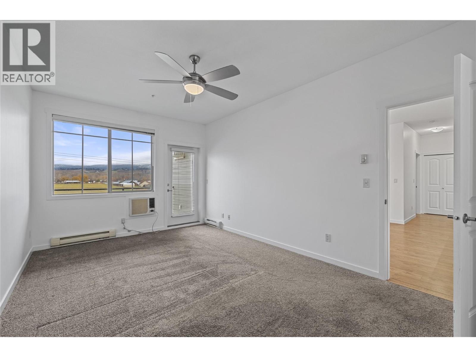 305 3735 Casorso Road, Kelowna