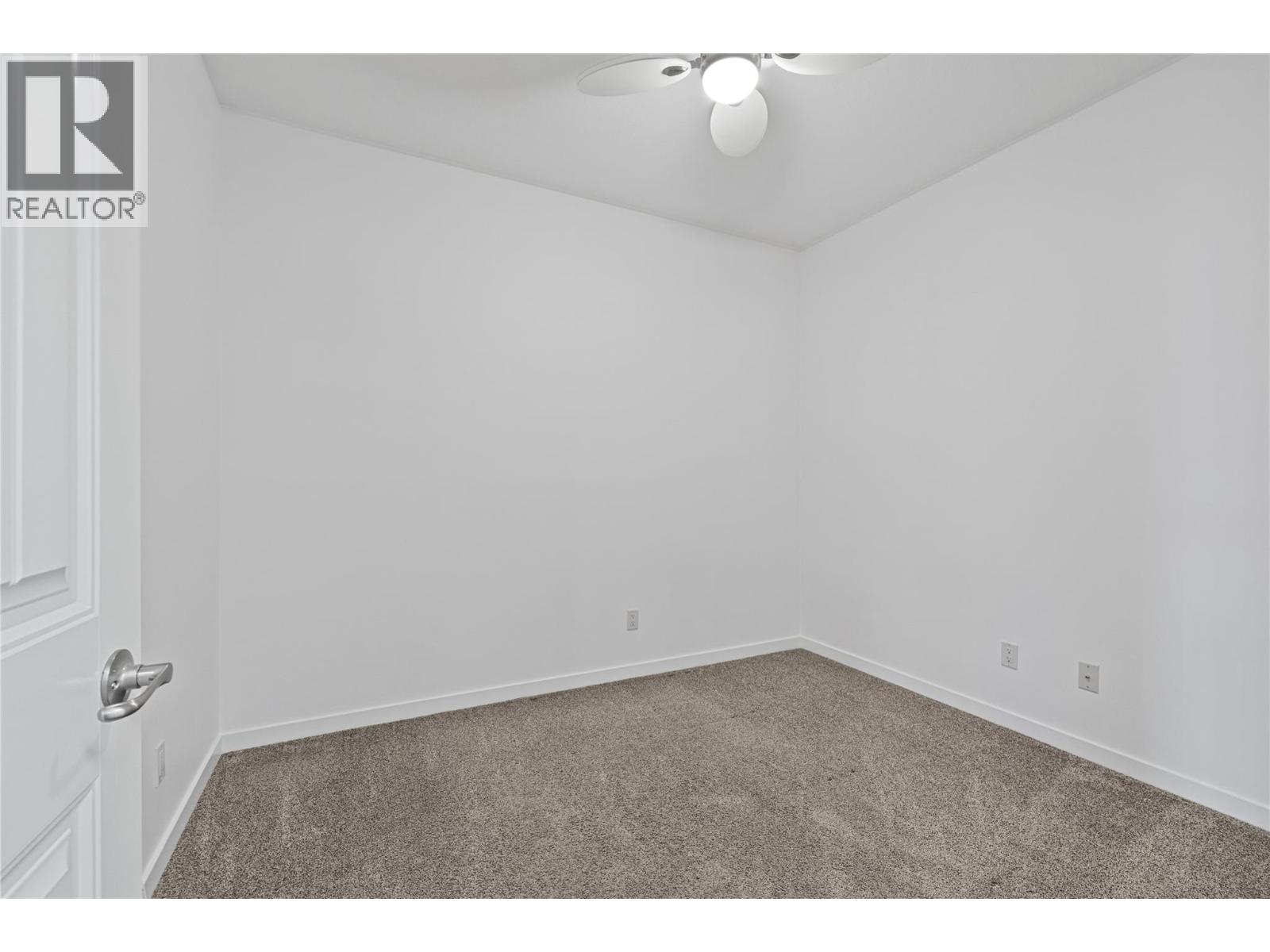 305 3735 Casorso Road, Kelowna