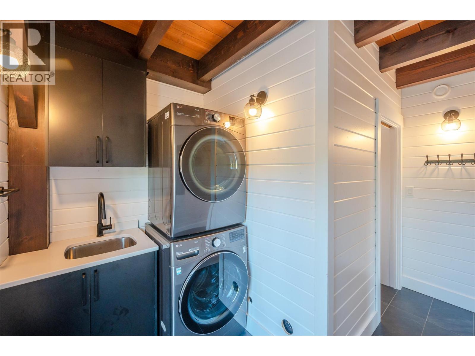 3593 Princeton Summerland Road, Princeton