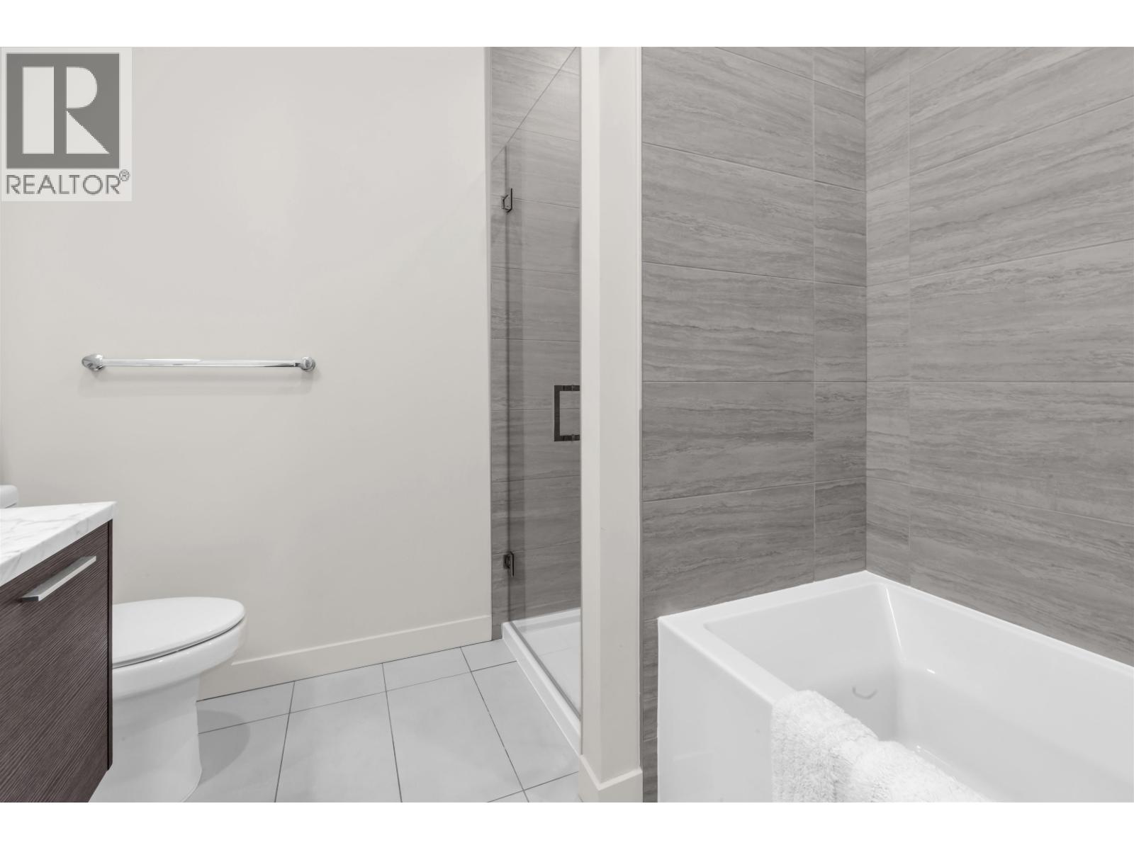 4003 6383 MCKAY AVENUE, Burnaby