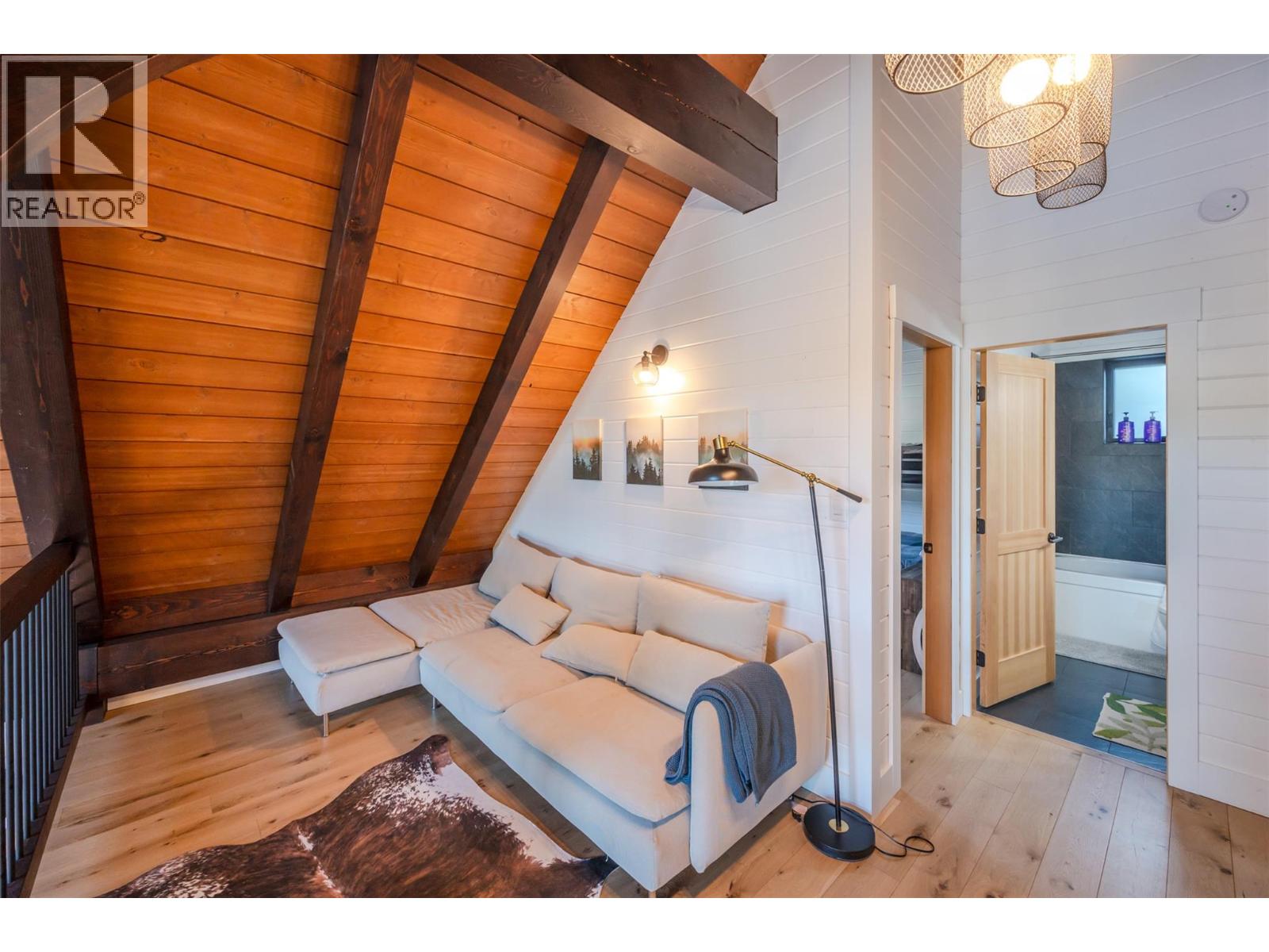 3593 Princeton Summerland Road, Princeton