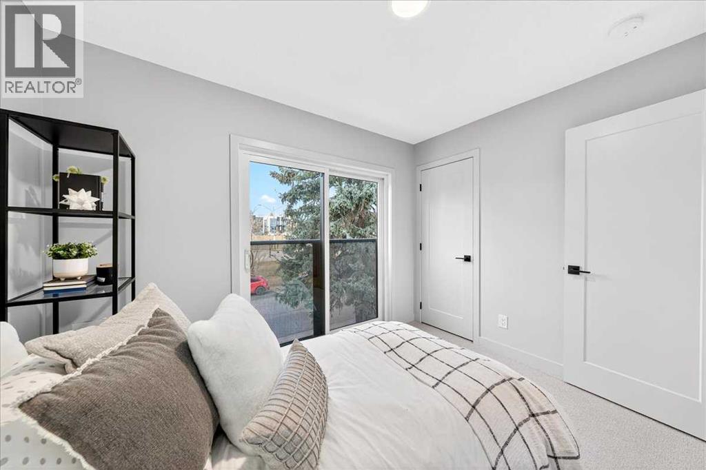 Single Family House for Sale in   Avenue SW Windsor Park Calgary 